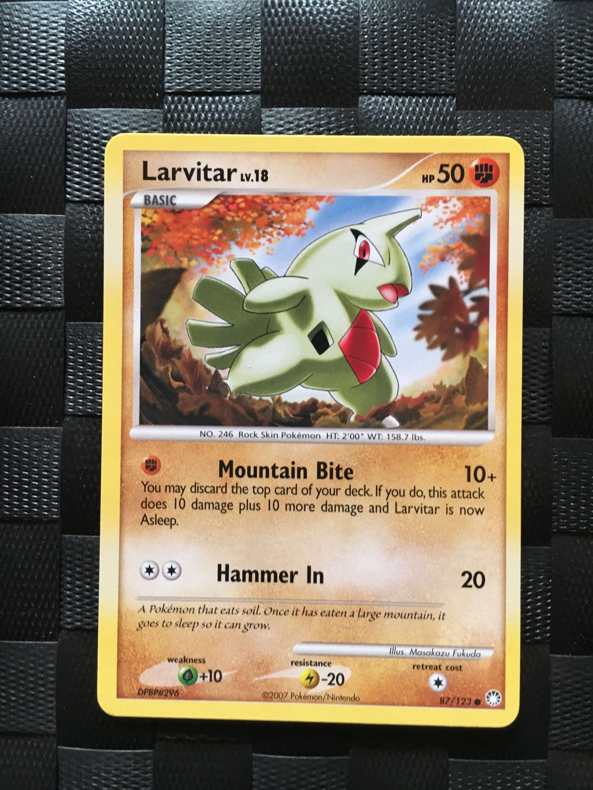 Larvitar Common Diamond & Pearl: Mysterious Treasures Larvitar Common Diamond & Pearl: Mysterious Treasures